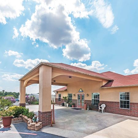 Days Inn By Wyndham Гейнсвилл Экстерьер фото