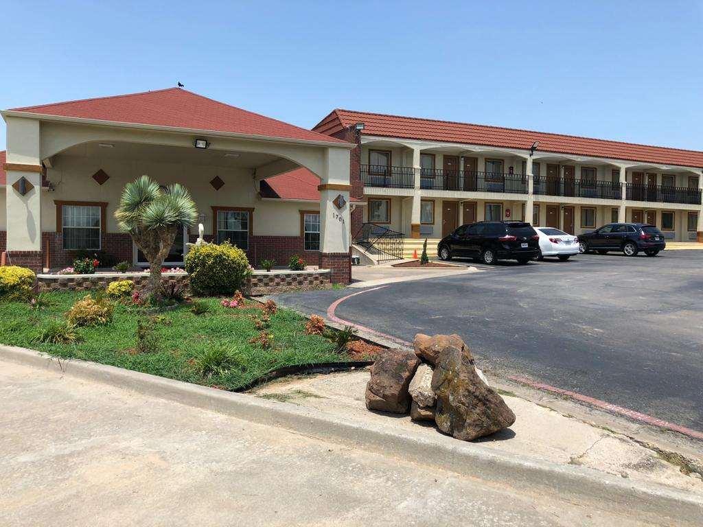 Days Inn By Wyndham Гейнсвилл Экстерьер фото